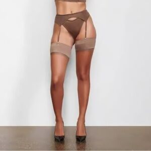 NWT SKIMS Glissenette Garter Belt in Jasper Sz XXS
